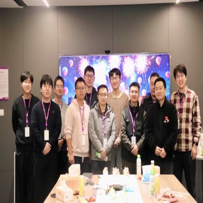白雪纷飞，生日暖阳——非凡国际电子12月份员工生日会
